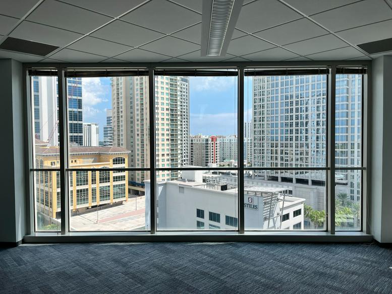 200 East Las Olas Boulevard, 14th Floor Office Images