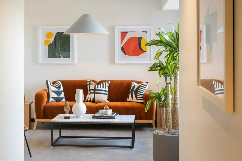 20 University Road, Suite 500 Office Images