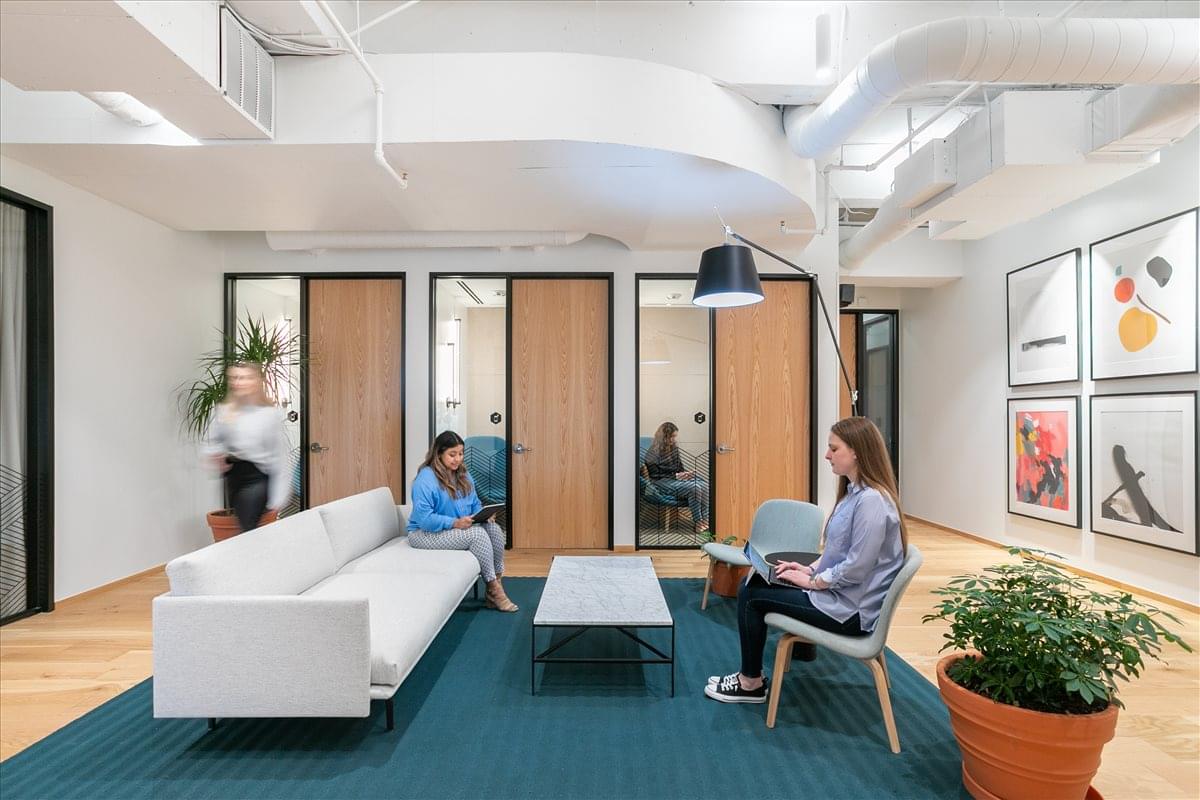 This is a photo of the office space available to rent on The Colonnade, 15305 Dallas Pkwy