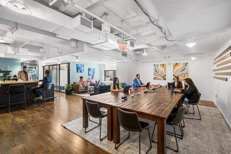 205 East 42nd Street, 19th Floor Office Images