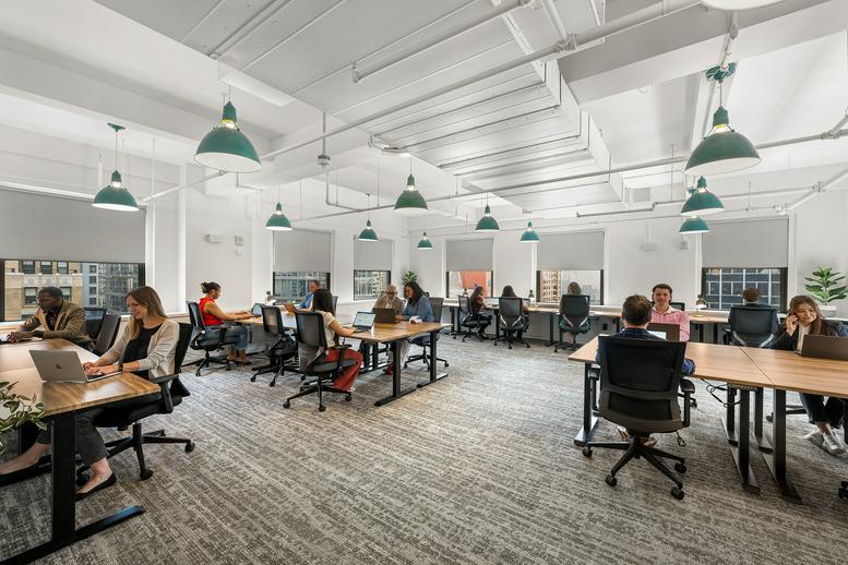 205 East 42nd Street, 19th Floor Office Images
