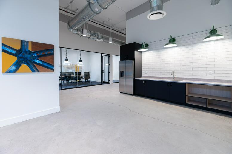 1505 Dennis Street Office Images