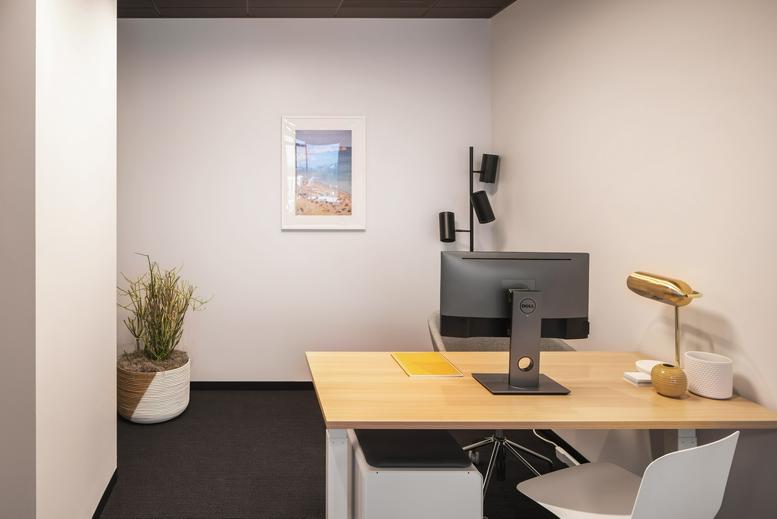 6060 Center Drive, 10th Floor Office for Rent in Los Angeles 