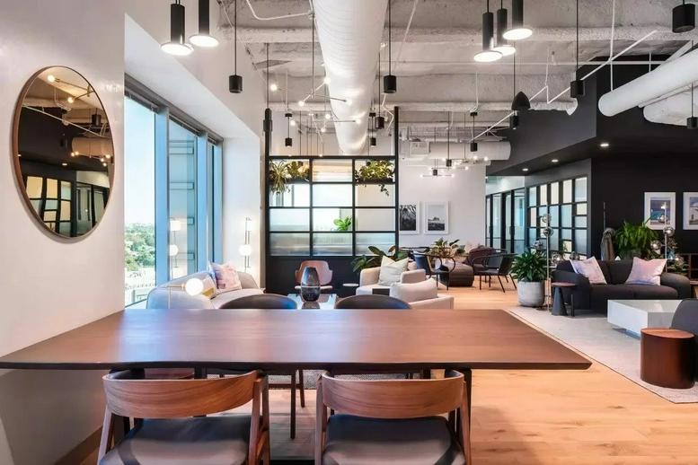 20 University Road, Suite 500 Office Images