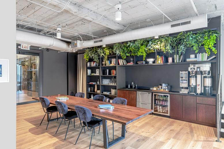 231 South LaSalle Street, 21st and 22nd Floor, Suite 2100 Office Images