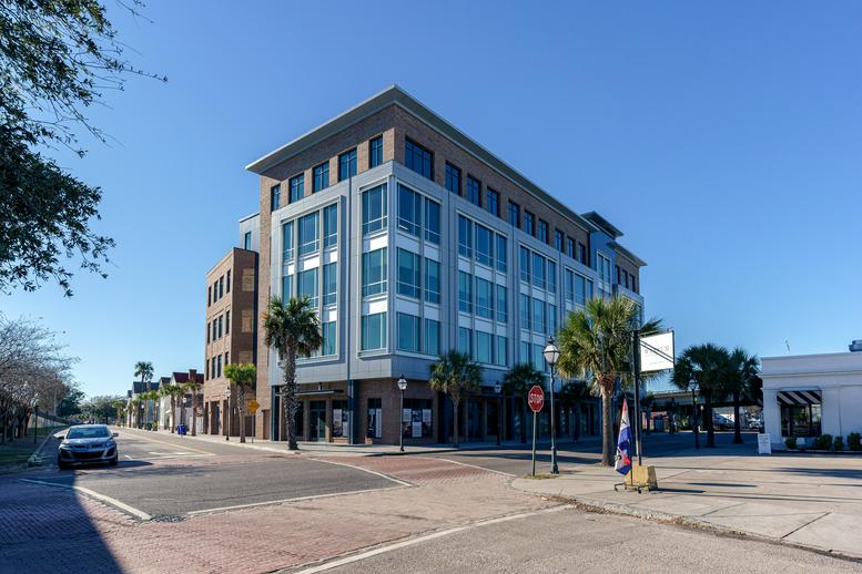 677 King Street available for companies in Charleston