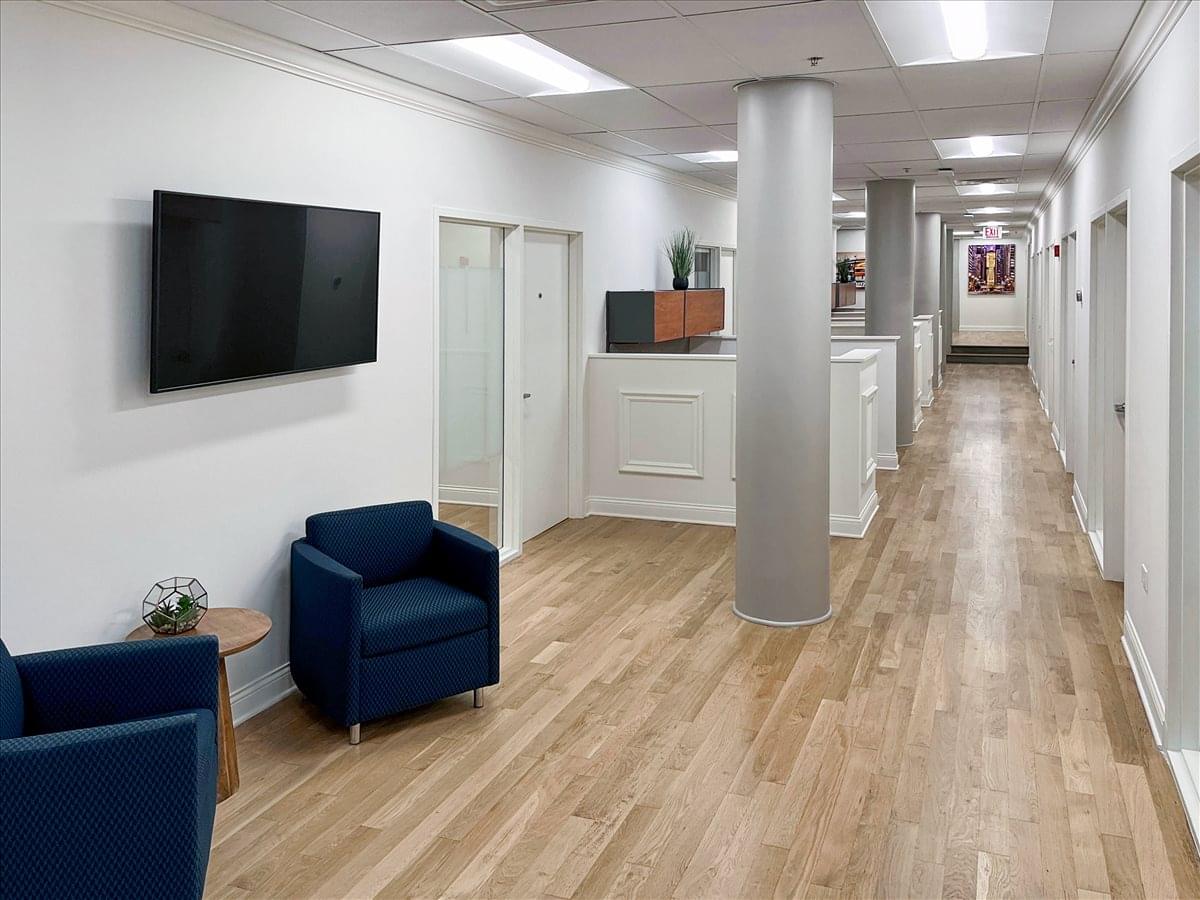 19 North Green Street Office Images