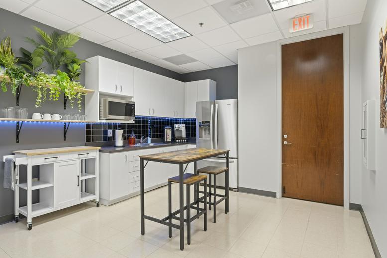1165 Northchase Parkway available for companies in Marietta