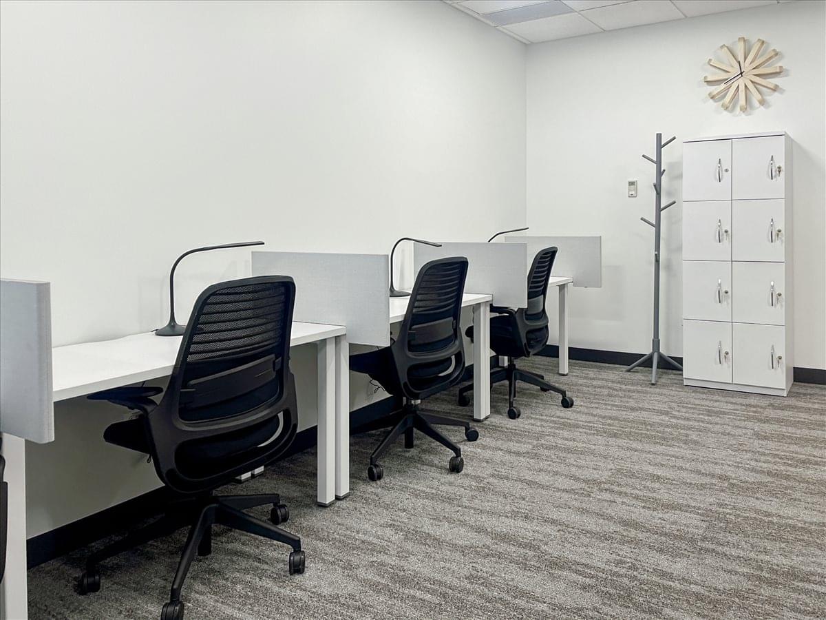 999 Oakmont Plaza Dr, 5th Floor Office for Rent in Chicago 
