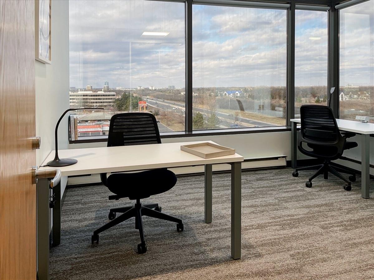 999 Oakmont Plaza Dr, 5th Floor Office Images