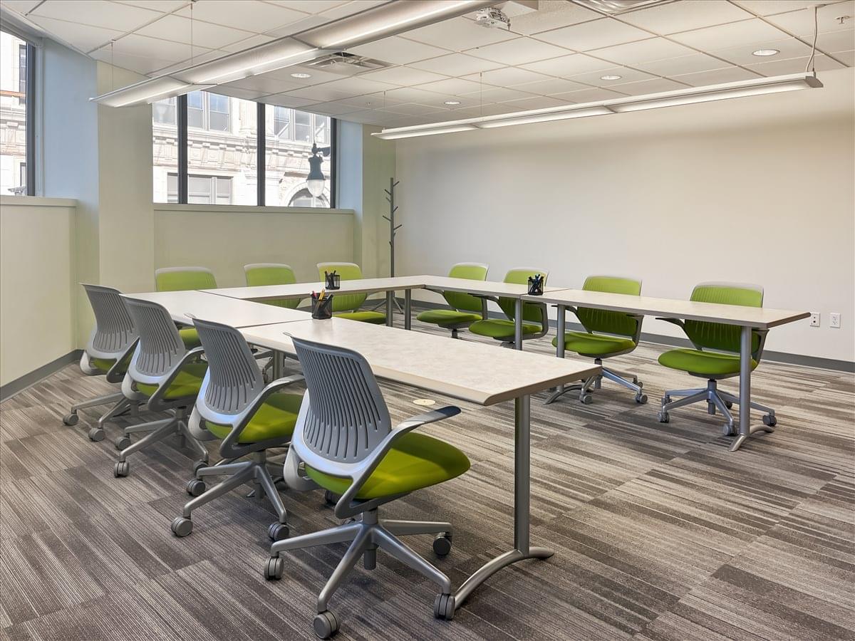 400 Congress Street Office Images