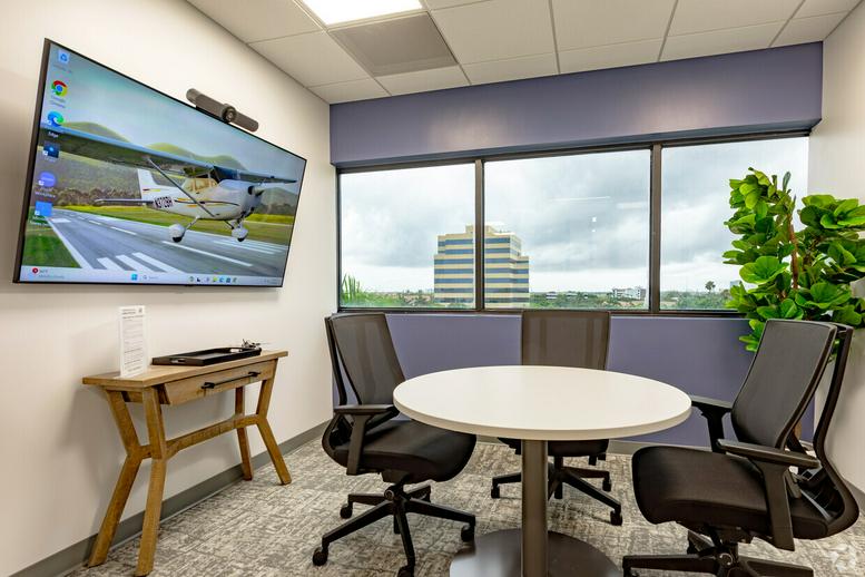 1501 Belvedere Road, Suite 500 Office Images