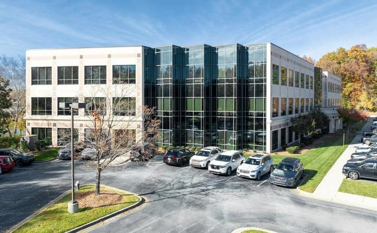 701 Green Valley Road, Suite 100 Office Images