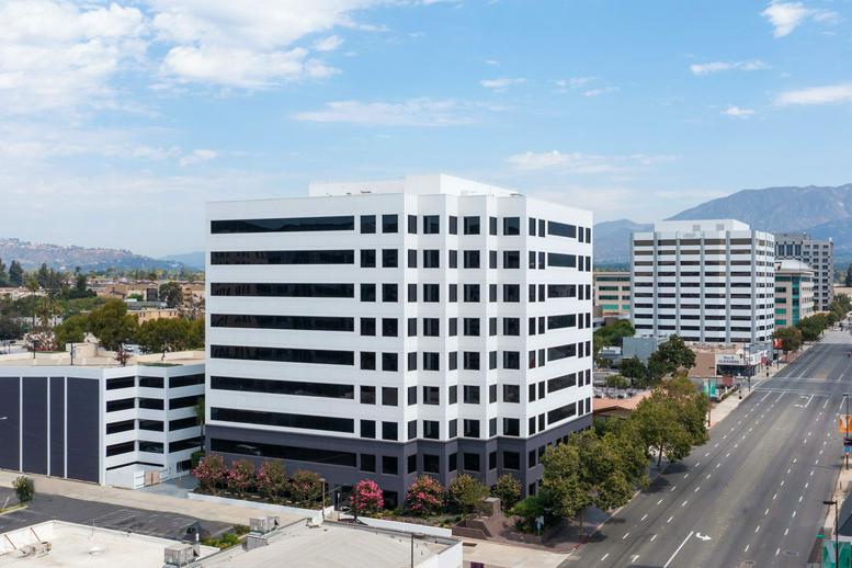 35 North Lake Avenue available for companies in Pasadena