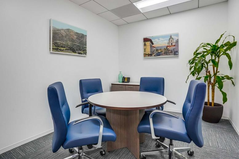 35 North Lake Avenue, Suite 710 Office Images