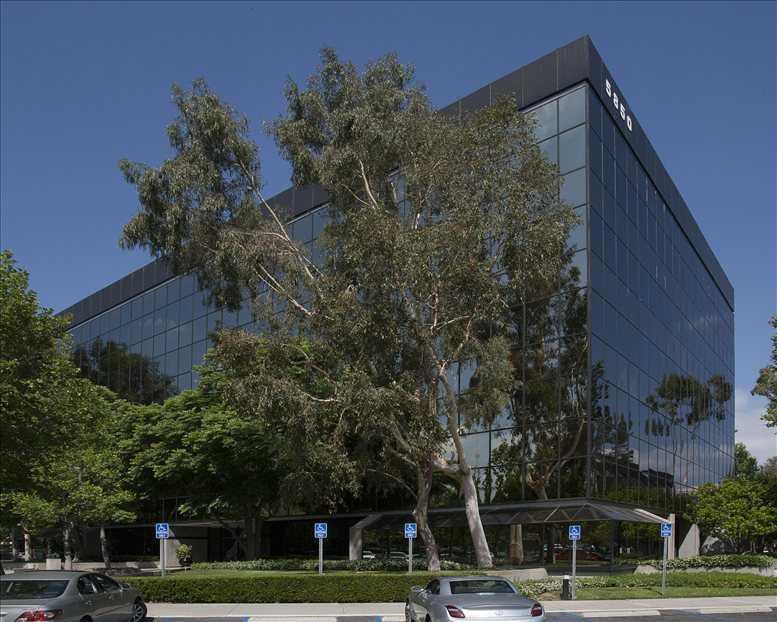 Warner Center available for companies in Woodland Hills