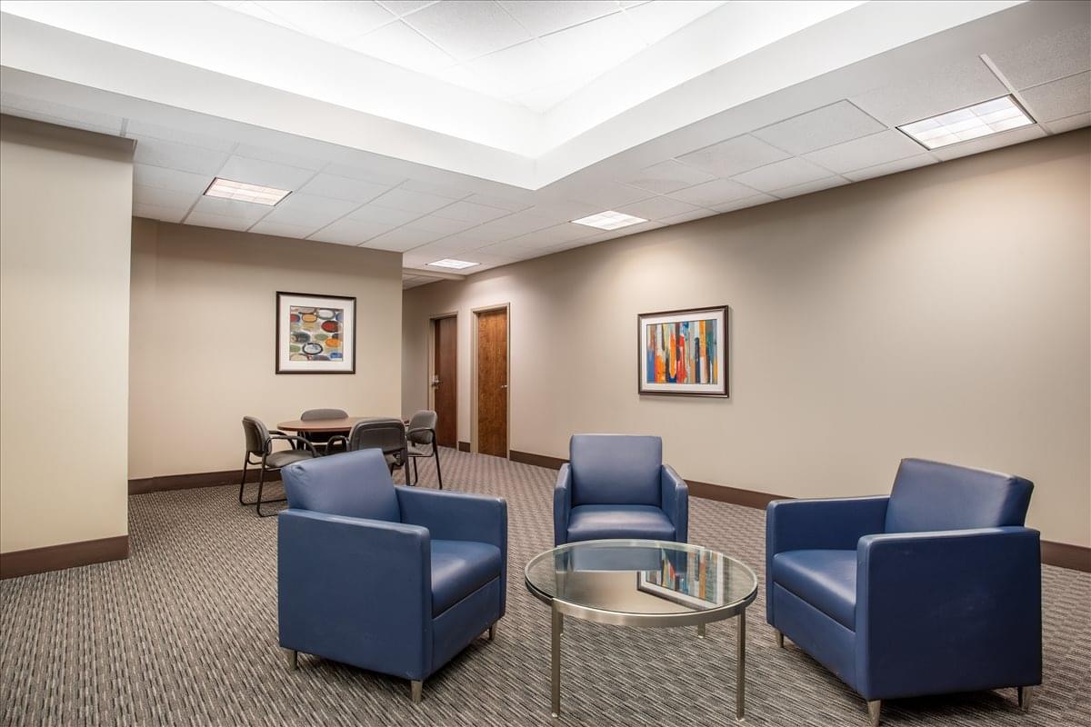 200 NE Missouri Rd Office Space - Lee's Summit