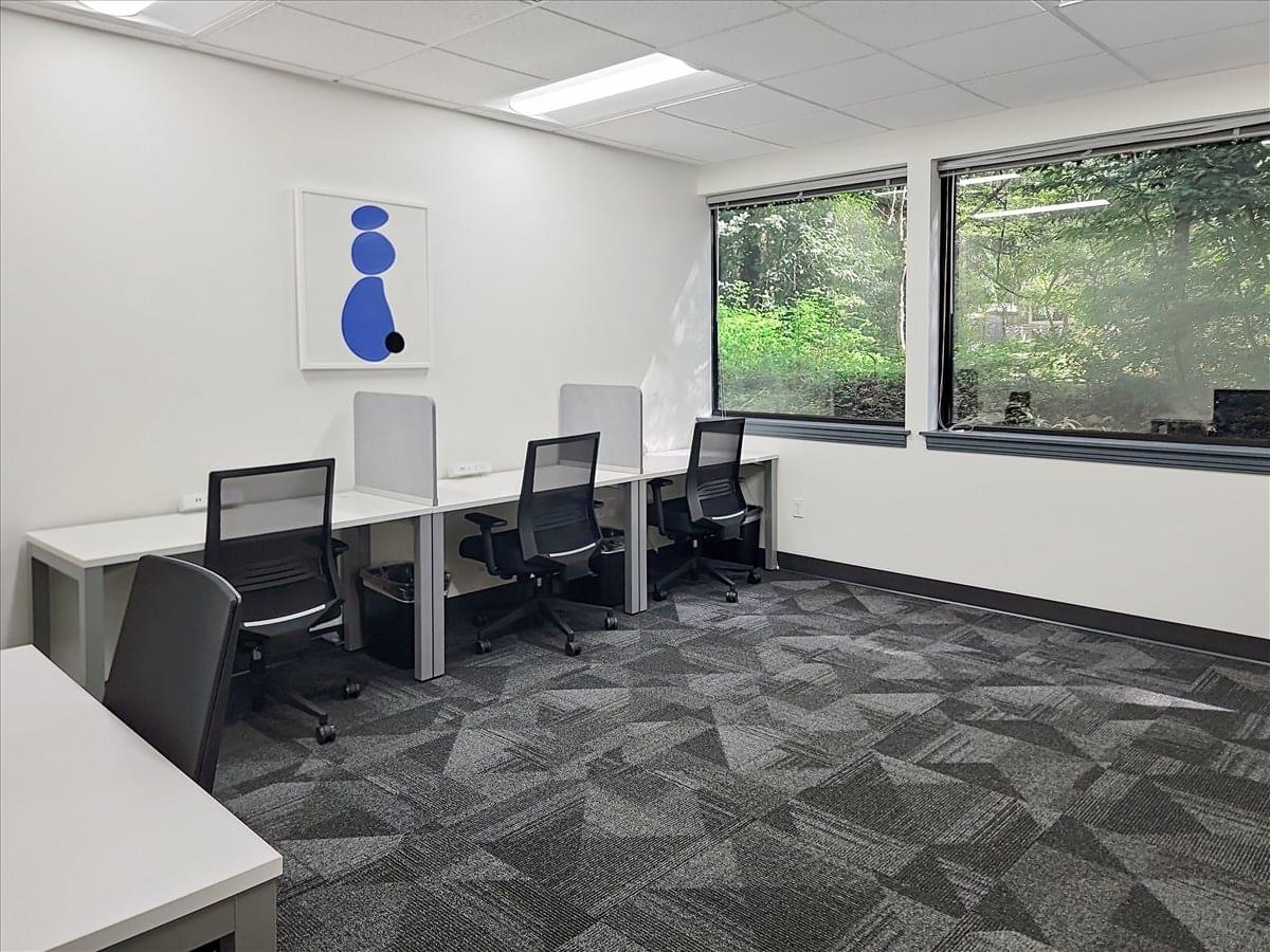 371 Northeast Gilman Boulevard, 1st Floor Office Images