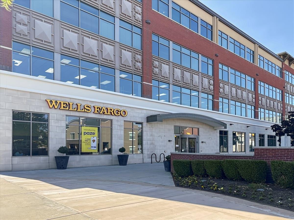 372 24th Street available for companies in Farmington