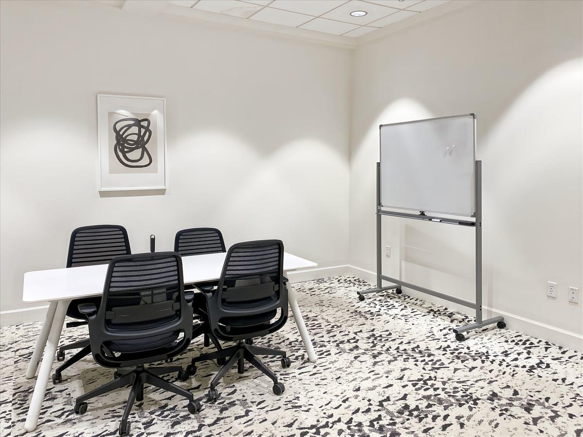 238 North Massachusetts Avenue available for companies in Brandon