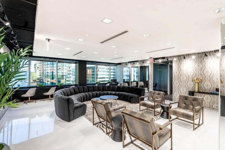 3379 Peachtree Road Northeast Office Images