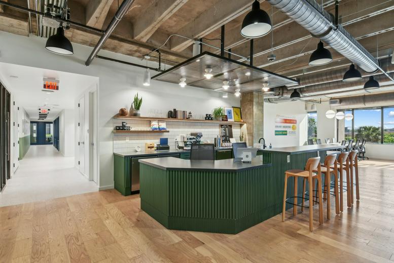 711 Navarro St available for companies in San Antonio