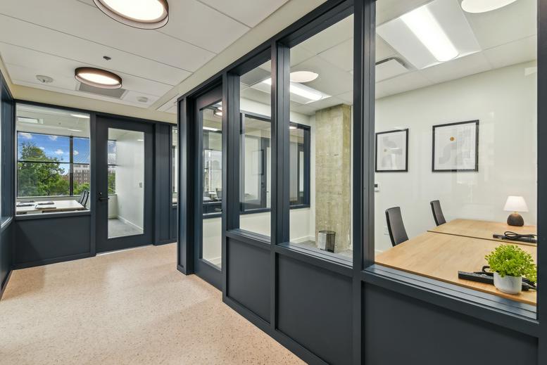 711 Navarro St, Suite 300, Travis Park Plaza Office Images