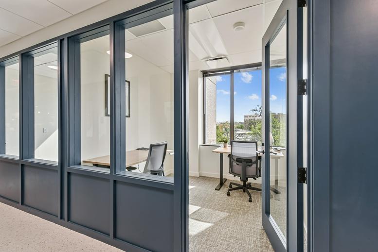 711 Navarro St, Suite 300, Travis Park Plaza Office Images