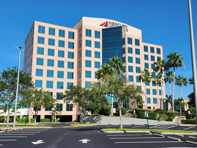 1901 Ulmerton Rd available for companies in Clearwater