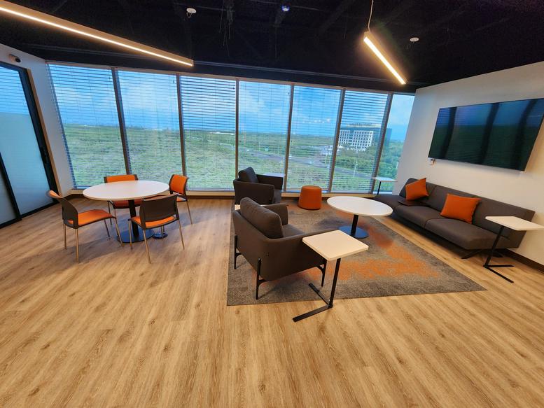 1901 Ulmerton Rd, Suite 625 Office Images