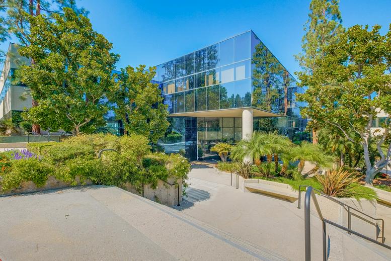 27001 Agoura Road available for companies in Calabasas