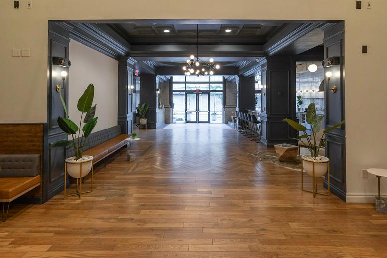 117 Northeast 1st Avenue available for companies in Miami