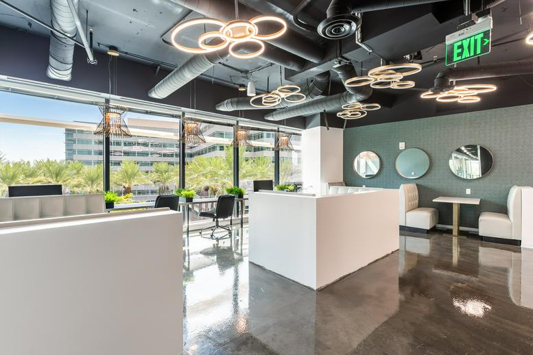 2325 East Camelback Road, Suite 400 Office Images