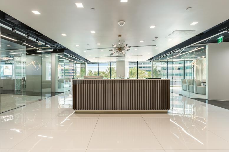 2325 East Camelback Road, Suite 400 Office Images