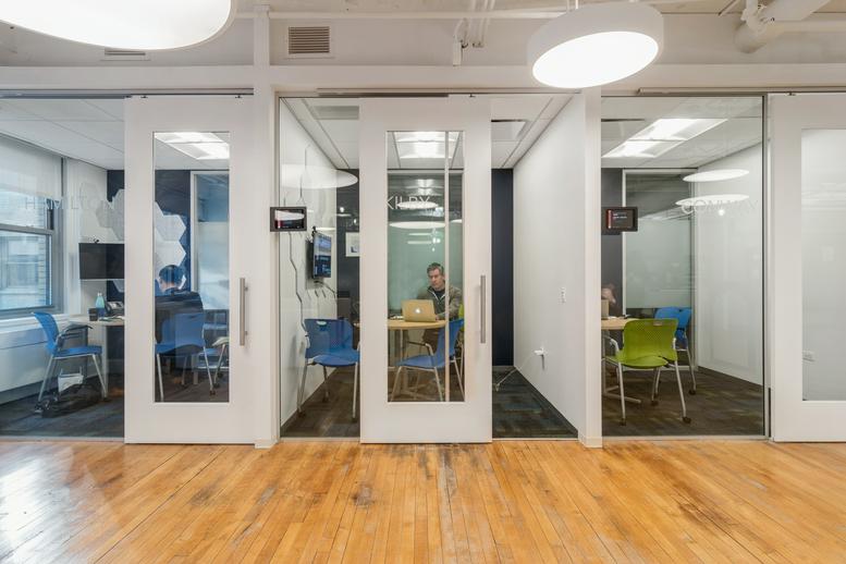 Photo of Office Space on 20 North Wacker Drive Chicago 