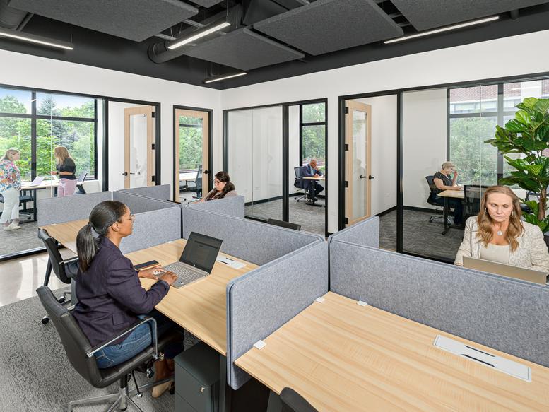Photo of Office Space on 3838 N Ravenswood Ave Chicago 