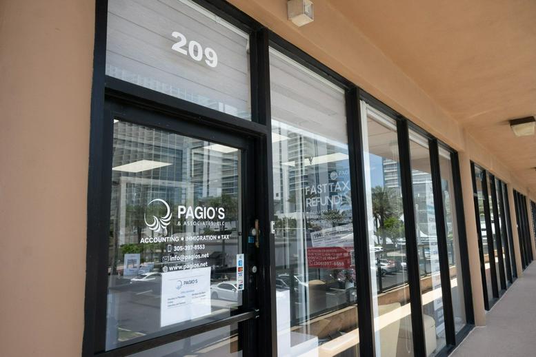 17100 Collins Avenue, Suite 209 Office Images