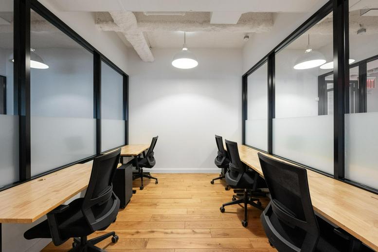 880 3rd Avenue, 5th Floor Office Images