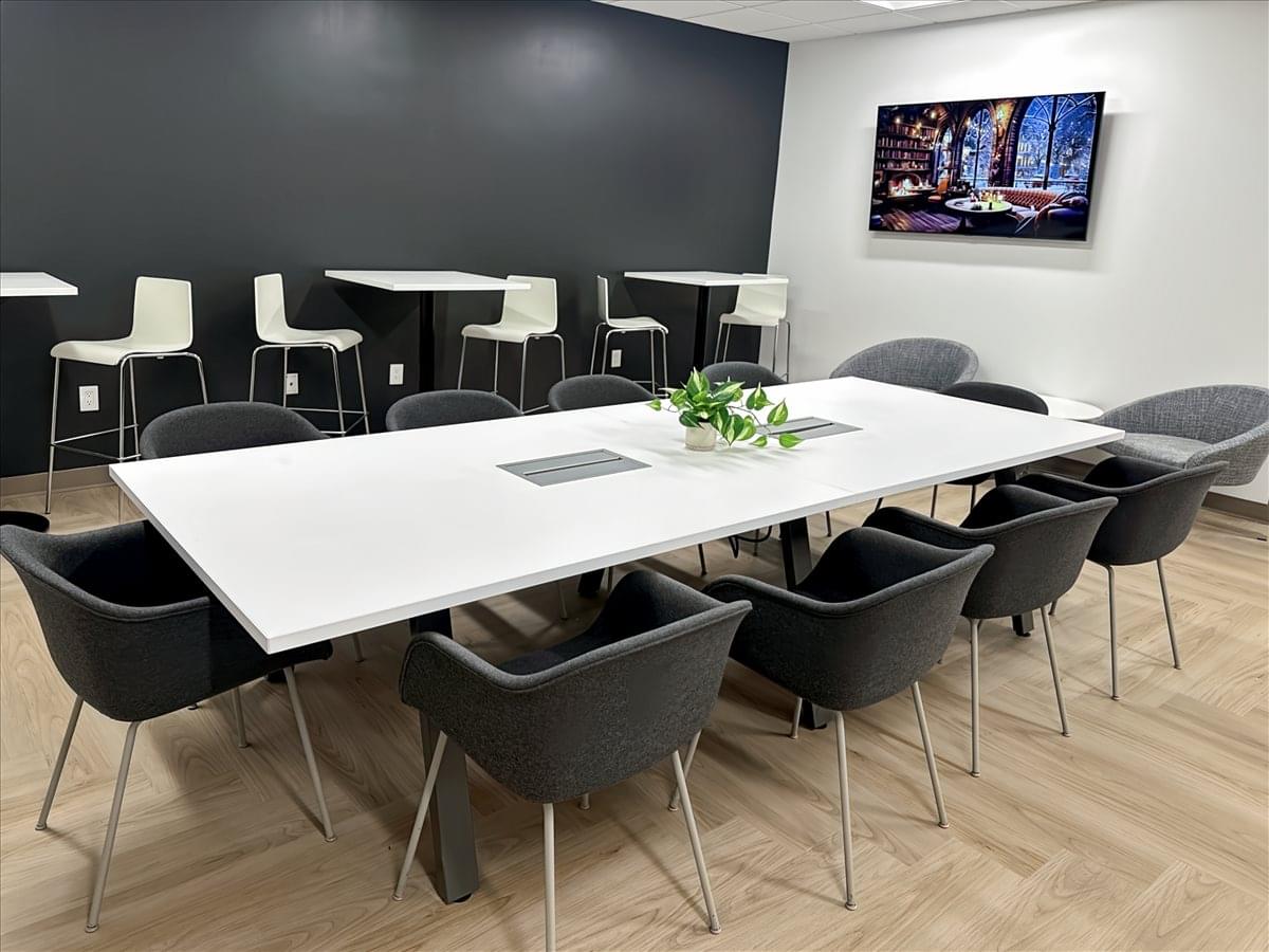 15 Enterprise, Suite 250 Office Images