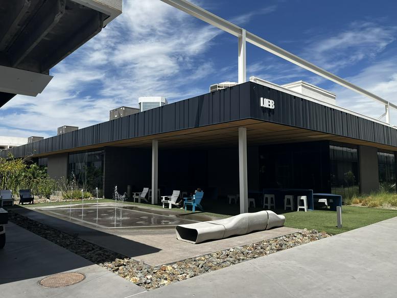 3110 N Central Ave Office Images