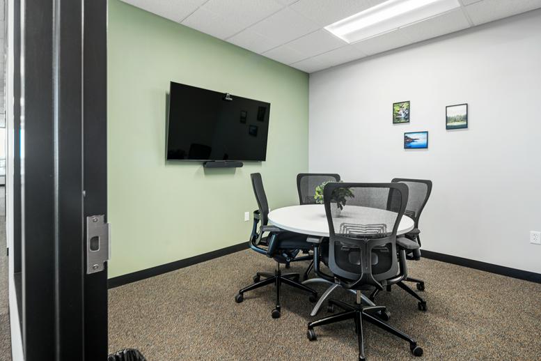 500 Cummings Center, Suite 6500 Office Images
