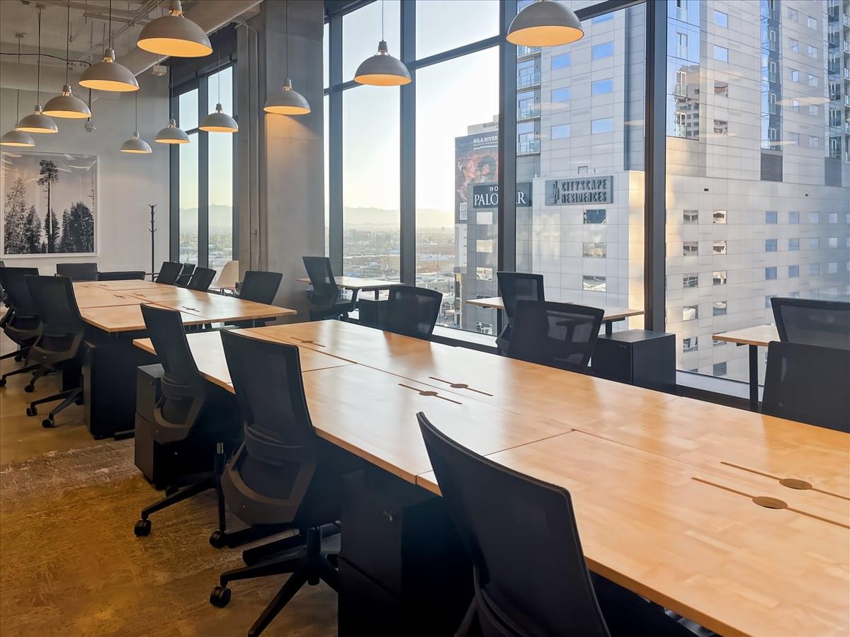 101 E Washington available for companies in Phoenix