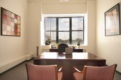 3047 N Lincoln Ave Office Images