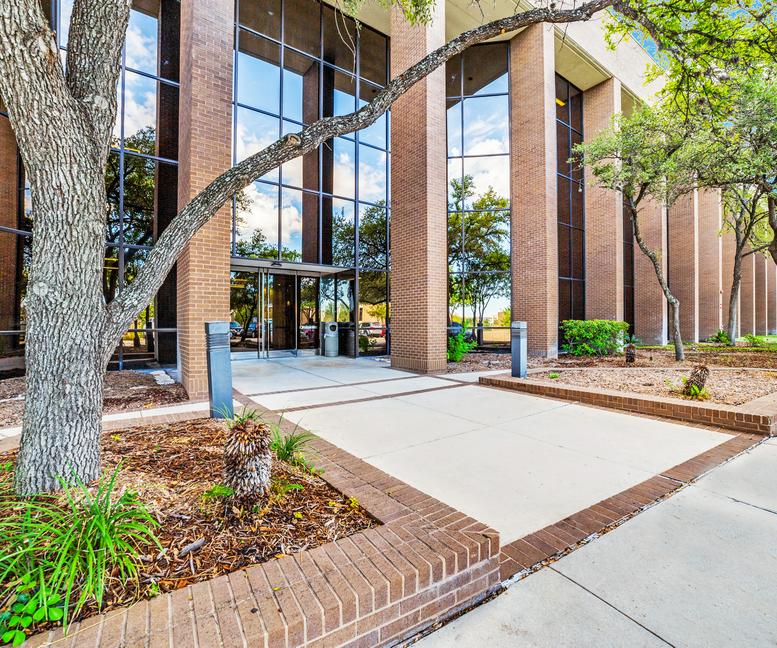 4440 S Piedras Dr Office Images