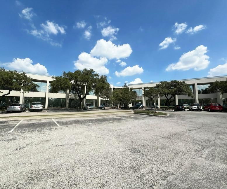 4241 Woodcock Dr Office Images