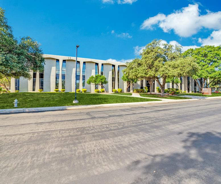 4242 E Piedras Dr Office Space - San Antonio