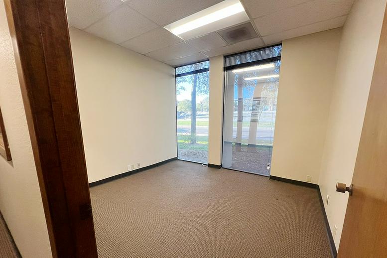 4243 East Piedras Drive Office Images