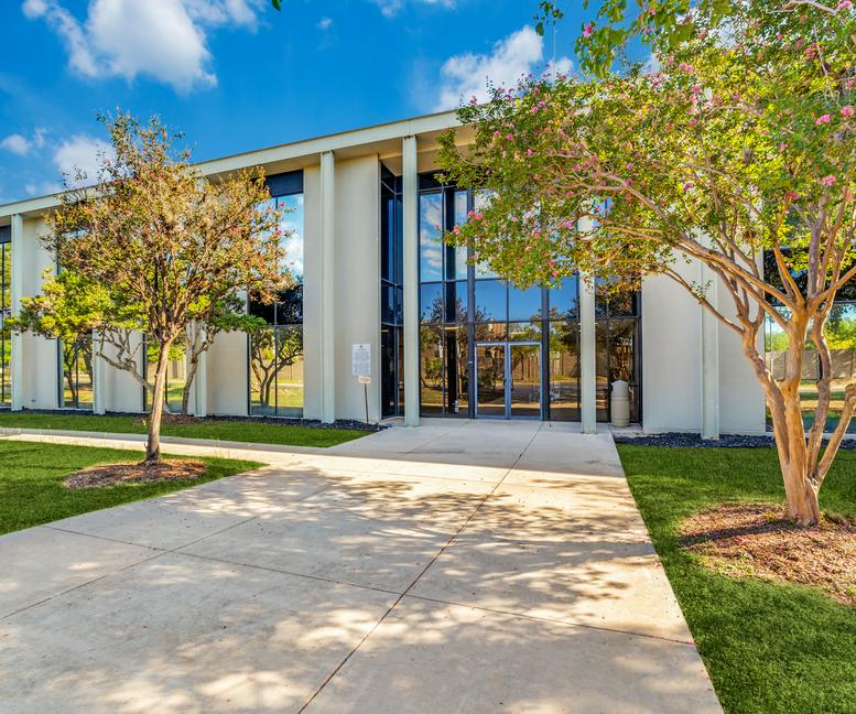 4203 Woodcock Drive Office Images