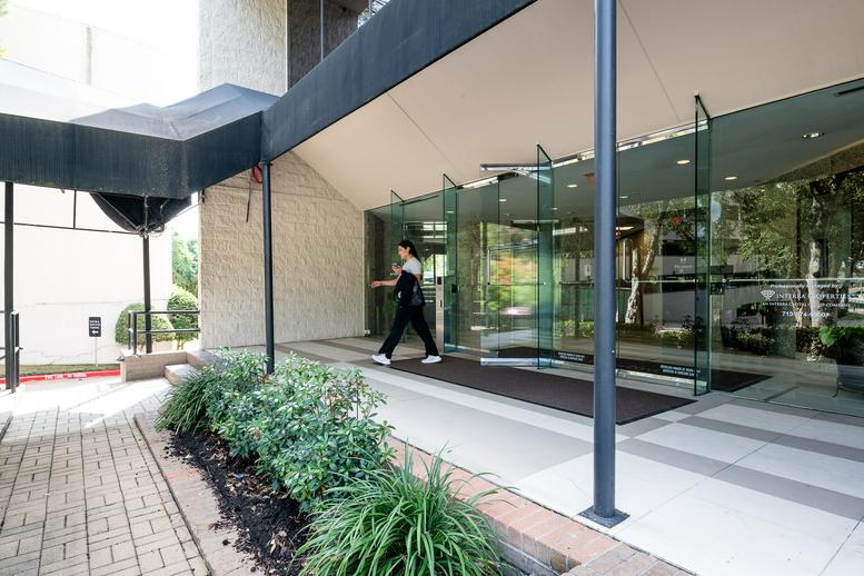 This is a photo of the office space available to rent on 4801 Woodway Drive, Suite 300E