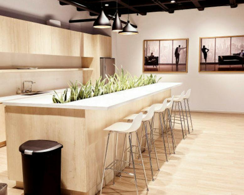 120 W 45th St, FL 21 Office Images